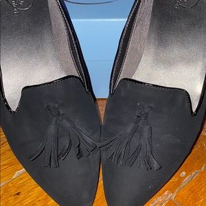 Comfy loafers with tassel